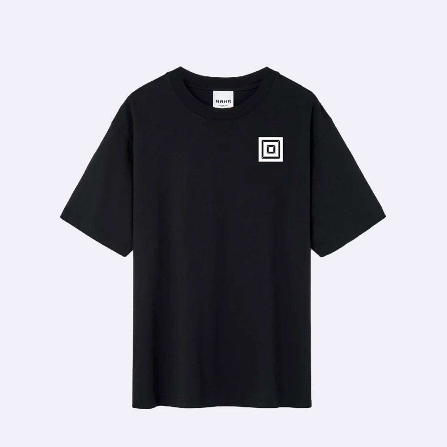 MGV15_Essential_Tee_Negra